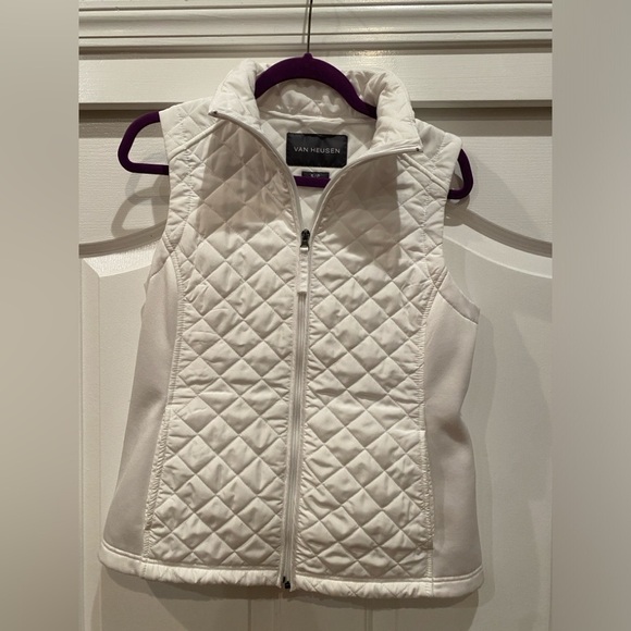 Van Heusen White Vest - Picture 1 of 4